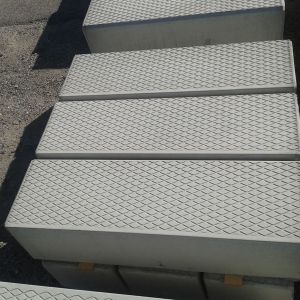 Cordolo 100x30x25 a